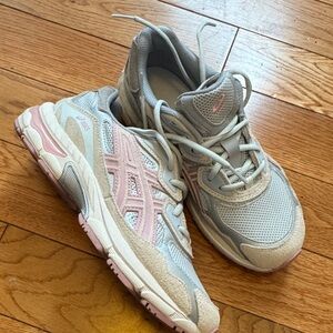 ASICS Women’s Athletic Sneakers in Light Gray and Pink Accents